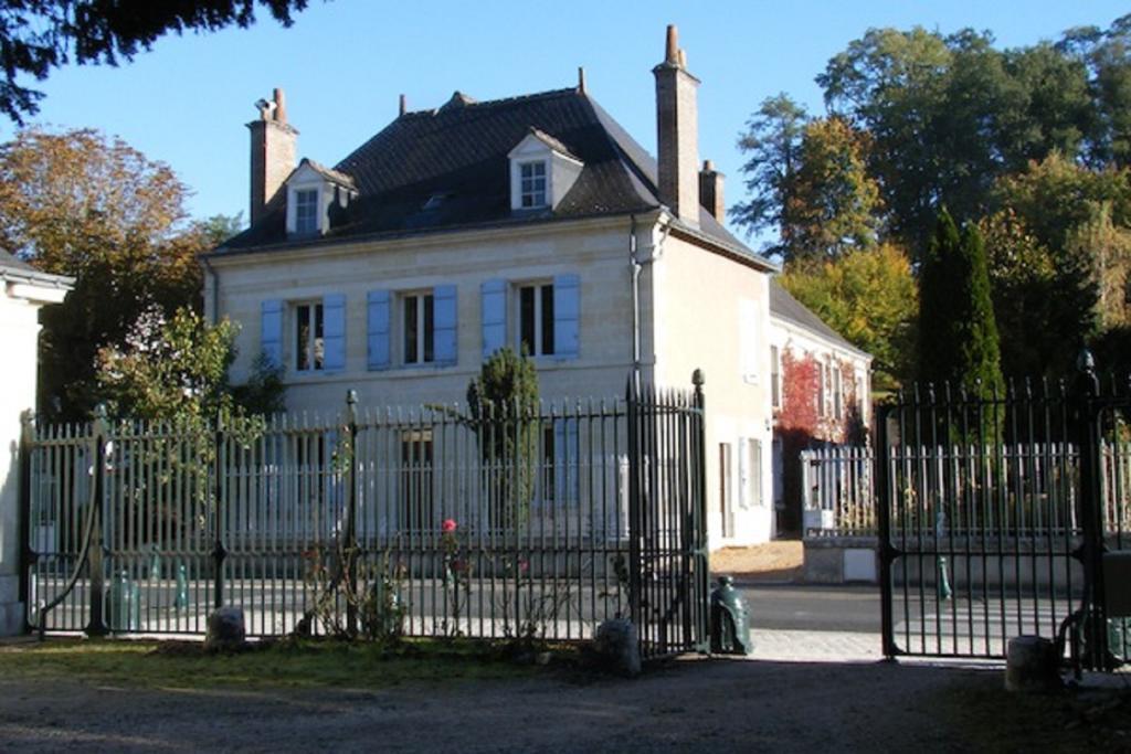 B&B-Chambre D'Hotes La Closerie Saint Vincent Poce-sur-Cisse Экстерьер фото